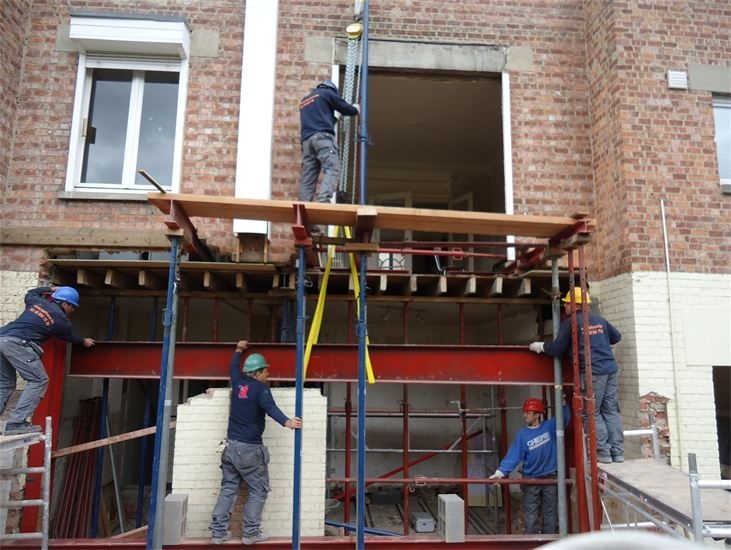 Travaux structurels réalisés par Bati Nova sur une maison à Bruxelles